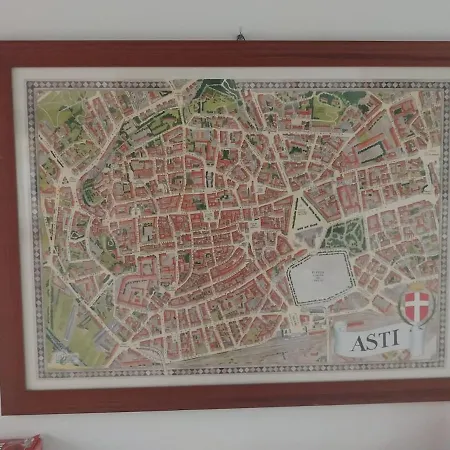 In The Town Center, On A Private Courtyard Appartement CastellʼAlfero