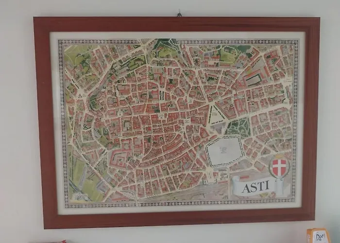 In The Town Center, On A Private Courtyard Appartement CastellʼAlfero